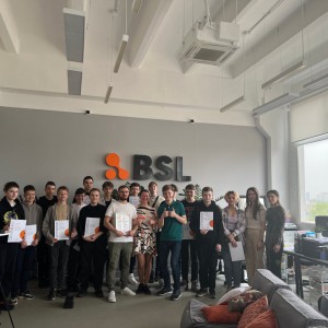 Наши резиденты проходят стажировку в IT-компании BSL - КИБЕРшкола программирования для детей, компьютерные курсы для школьников, начинающих и подростков - KIBERone г. Череповец